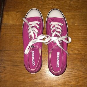 pink low top converse